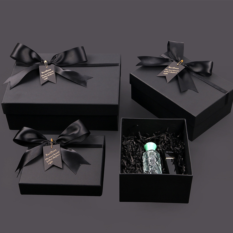Caja de empaquetado del perfume de la cartulina de las cajas de regalo del logotipo de encargo del diseño único 